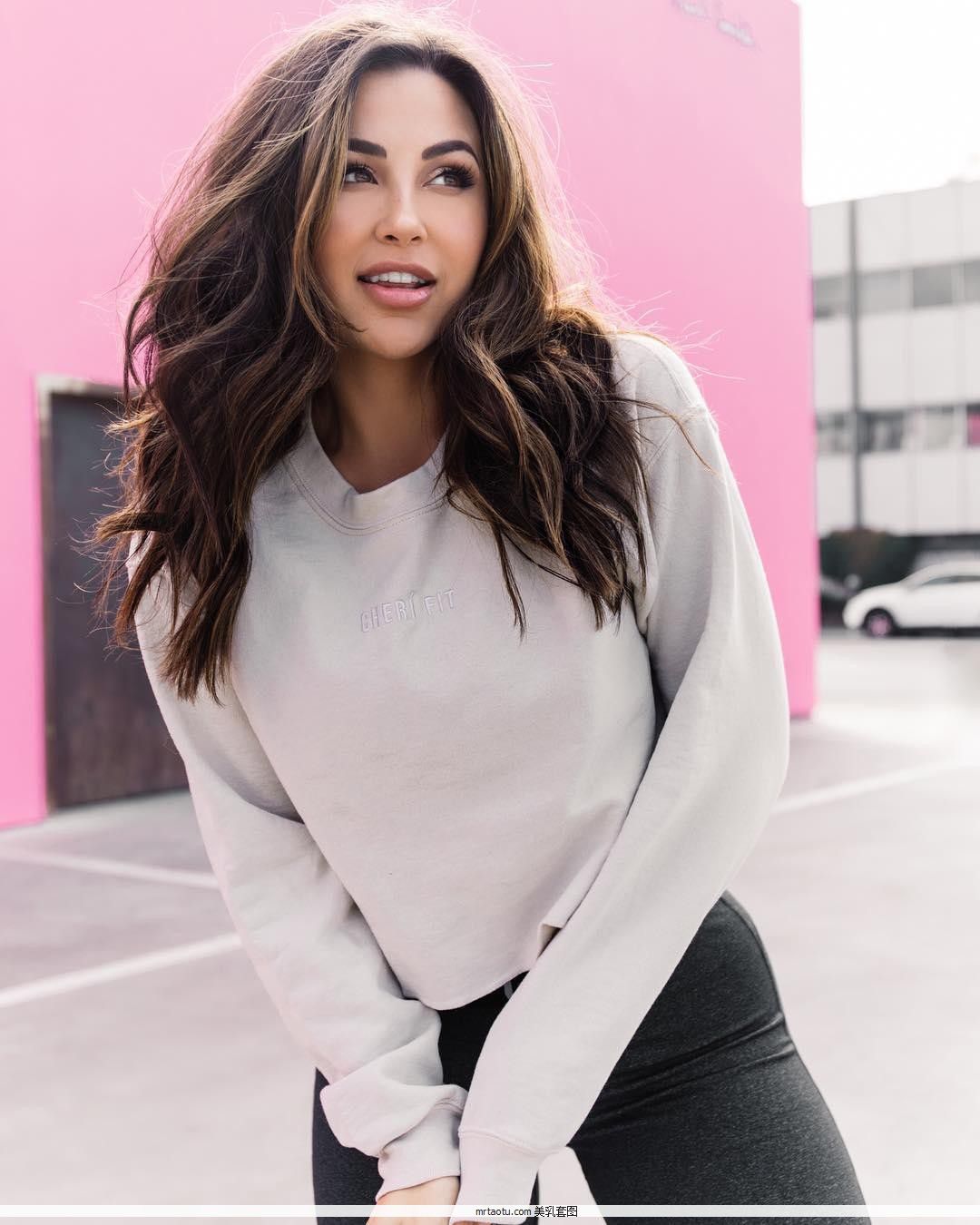 Ana Cheri- ģòͼƬ